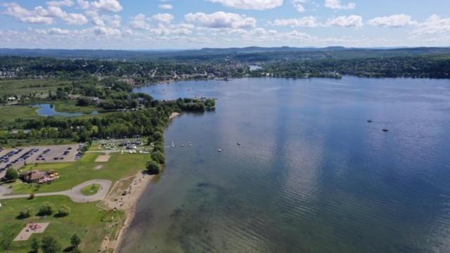 Condo Entre Ville/Nature Magog Εξωτερικό φωτογραφία